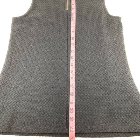 Black textured shell with back zip NWT - S - Picture 9 of 10